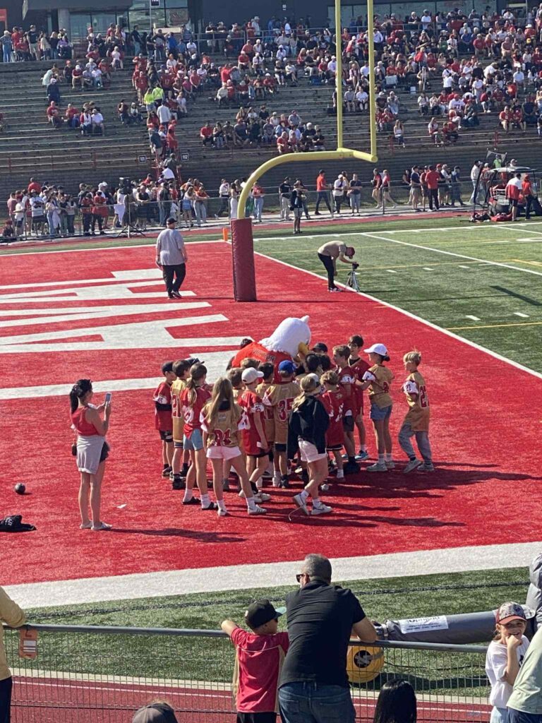 Tailgate-Rouge&Or-10