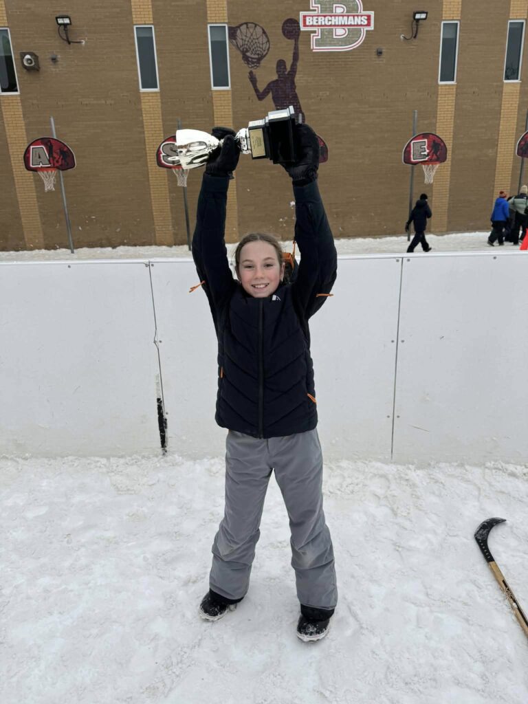 HockeyCossomFilles2025-04