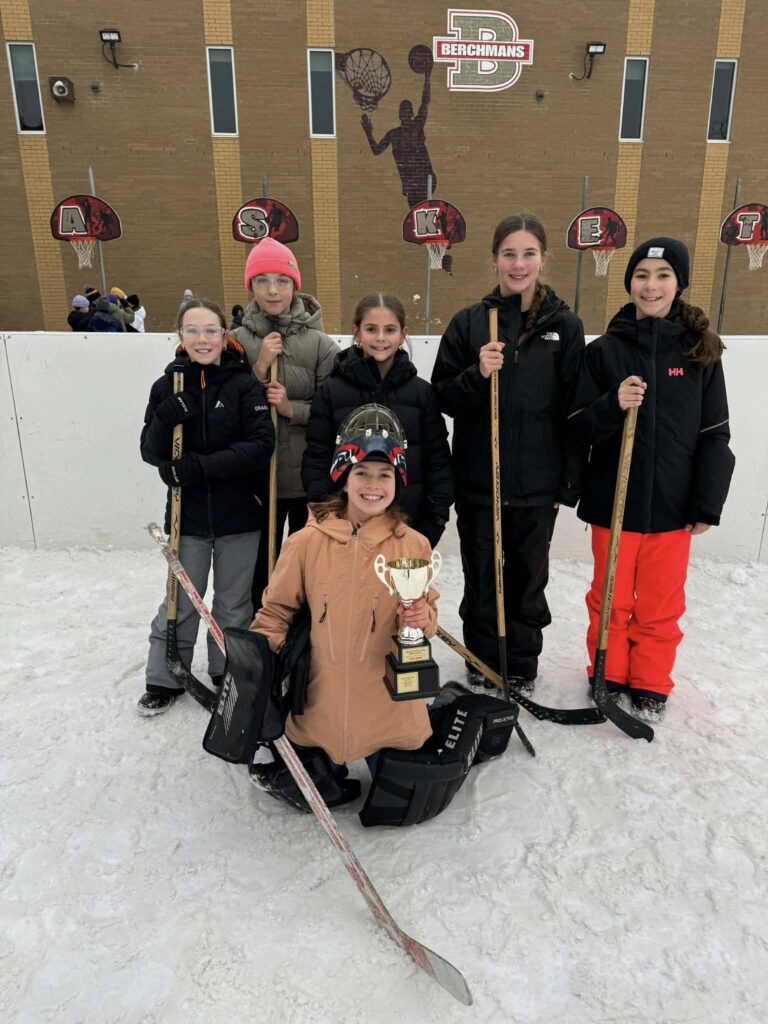 HockeyCossomFilles2025-05